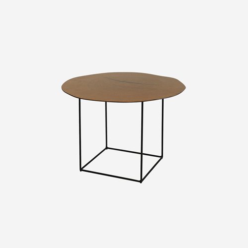 모니카 커피 디자인 테이블